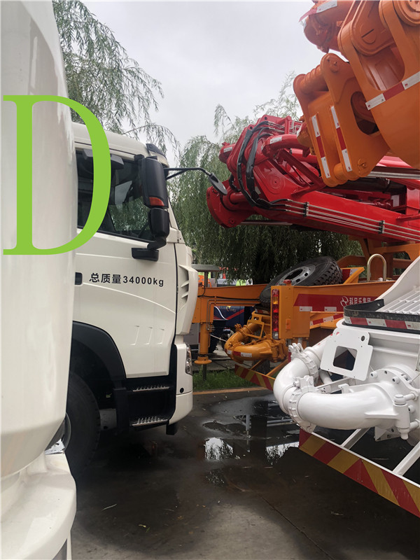 青島混凝土泵車價(jià)格 (8)