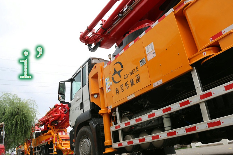 青島小型混凝土泵車價格 (62)