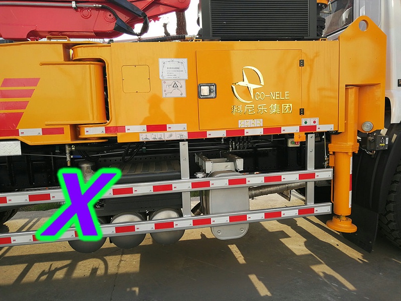 青島小型混凝土泵車價格 (29)