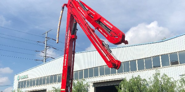 泵車在操作室容易發(fā)生哪些危險？