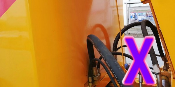 混凝土泵對開式齒輪的潤滑周期以及蓄能器異常的解決辦法